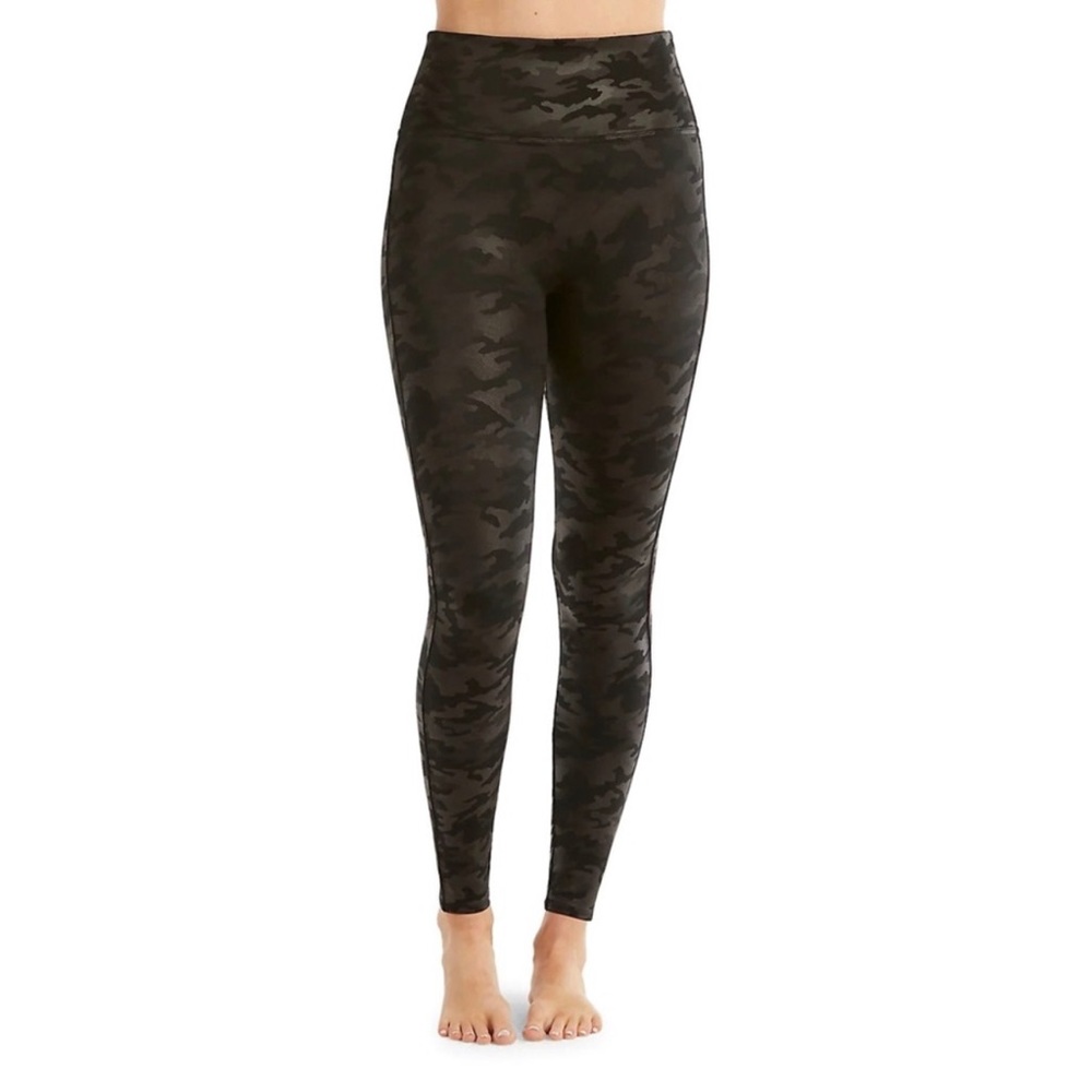 Spanx | Faux Leather Camo Legging in Black Size M